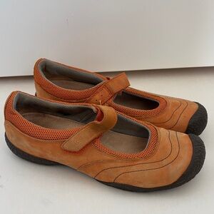 Keen Sienna Mary Jane Orange Leather Slip On Comfort Women’s Size 8.5